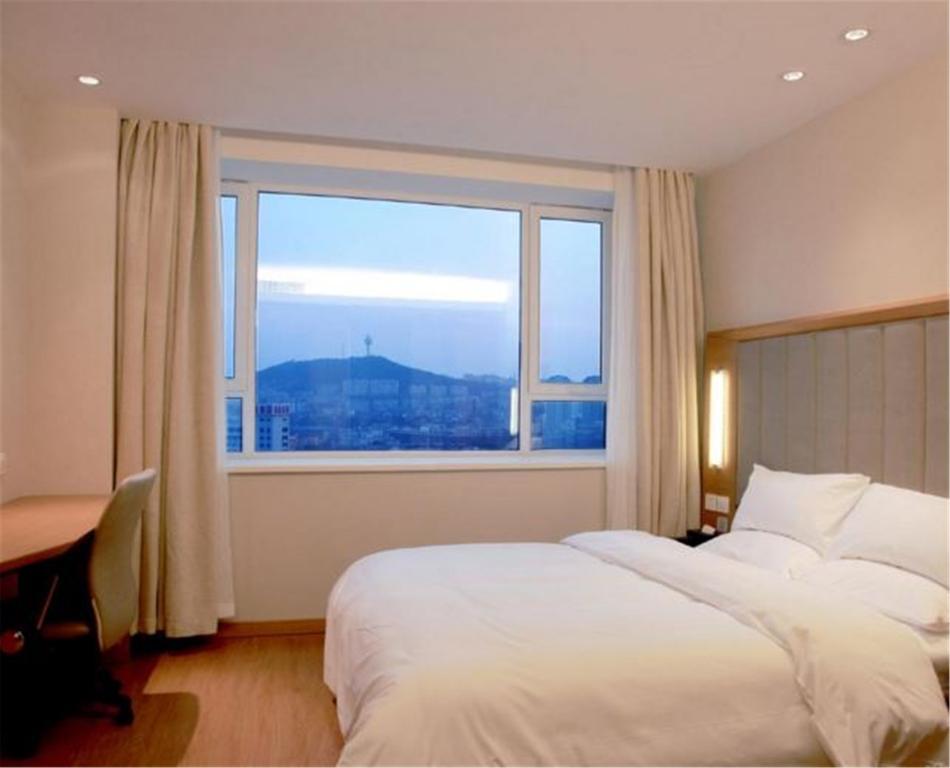 Ji Hotel Xianggang Middle Road Циндао Номер фото