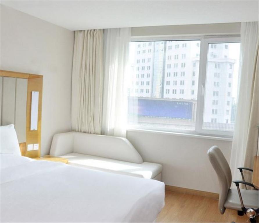 Ji Hotel Xianggang Middle Road Циндао Экстерьер фото